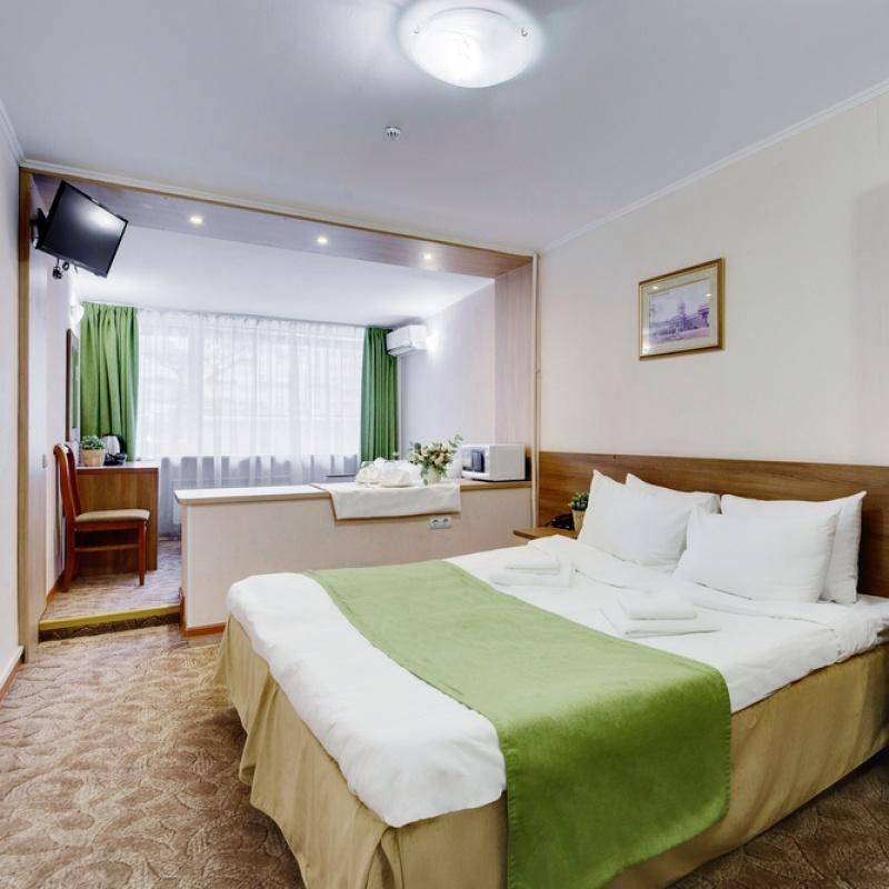 珀魯斯特羅沃酒店