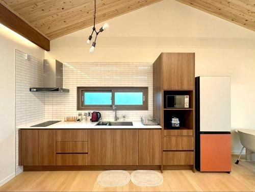 Jeju Byeoldam Deokcheon