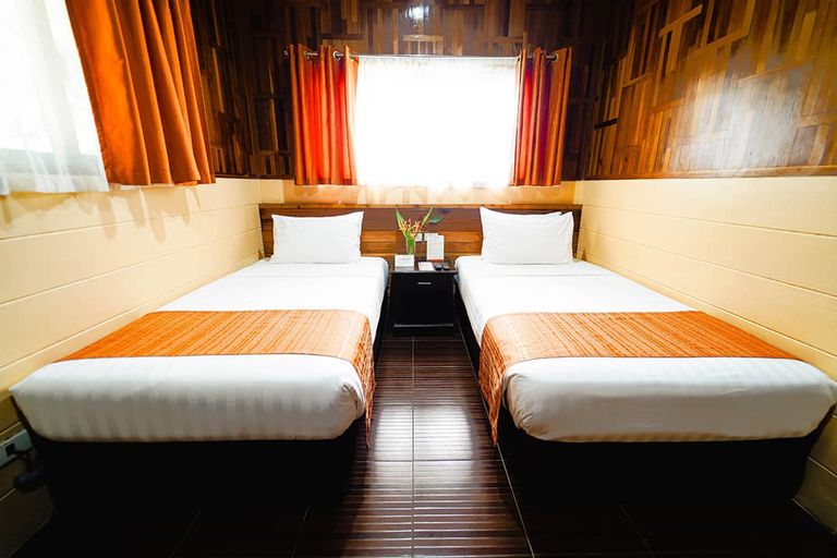 Sol Y Viento Mountain Hot Springs Resort