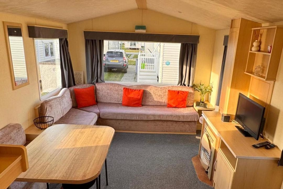 3 Bed Caravan, 8 Berth, Pet Friendly, Parking