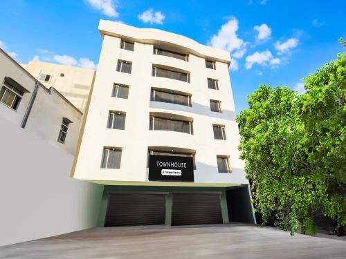 Super Townhouse Red Hills Lakdikapul Formerly Sitara Grand