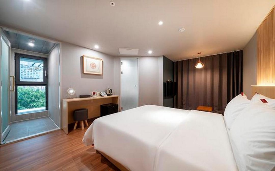 Shinchon Maven Hotel