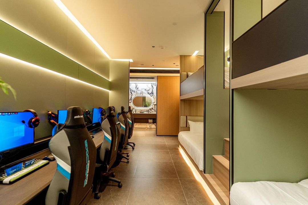 Saige E-Sports Hotel (Lianyungang Wuyue Plaza)