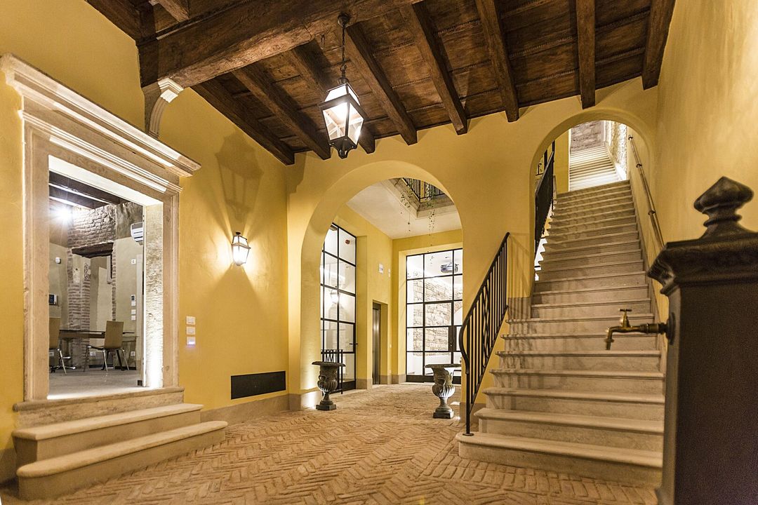 布倫佐尼宮殿法義公寓式客房