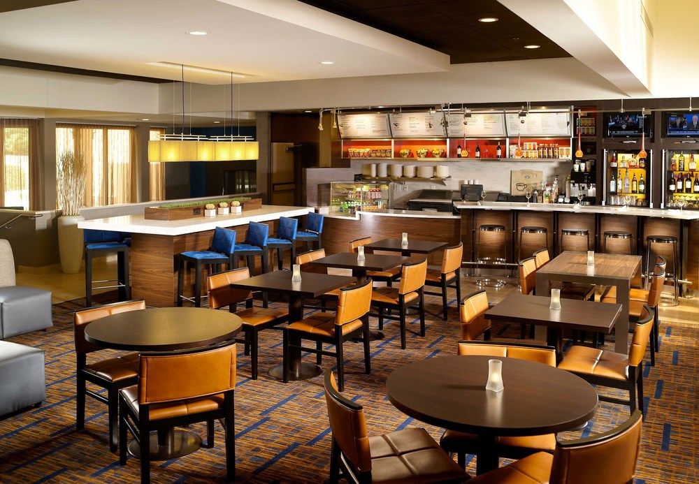 納什維爾機場萬怡酒店