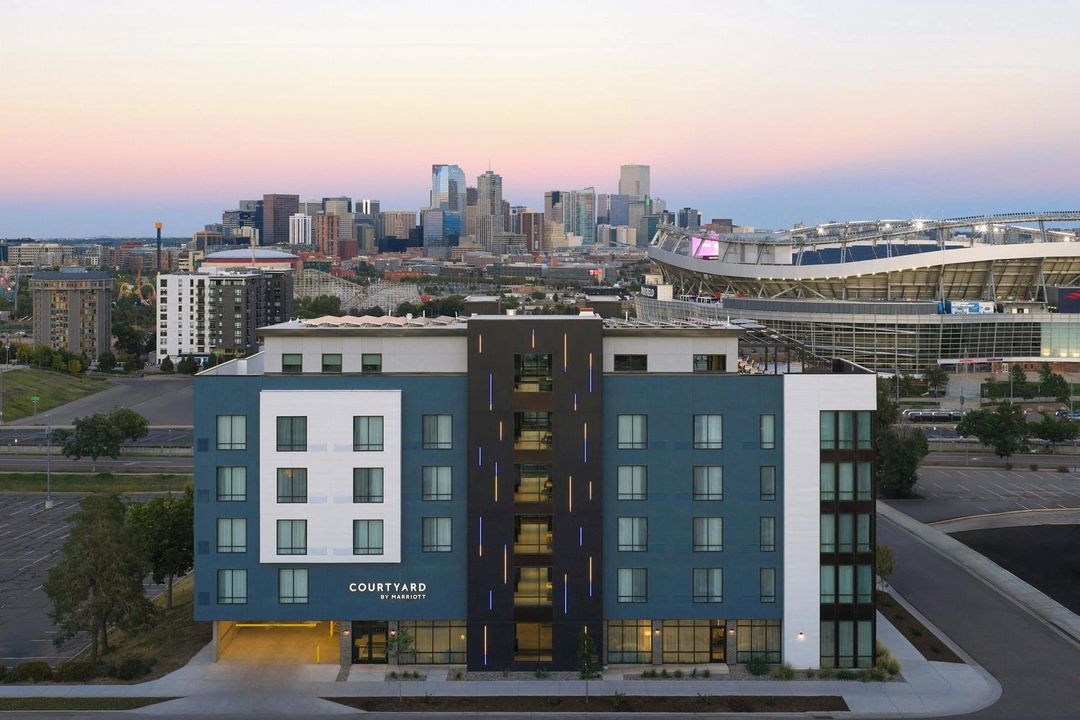 丹佛市中心西部萬怡酒店