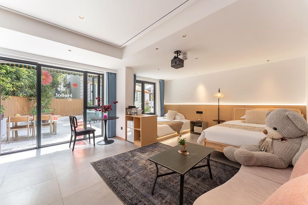 Yujin Family | Coffee, Meals, Homestay (West Lake Lingyin Temple Store)