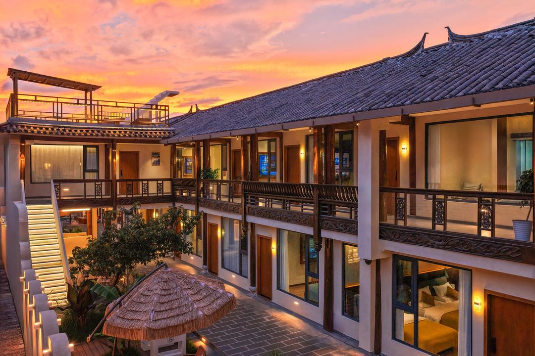 祥雲端·十里風歸廬民宿(麗江古城店)