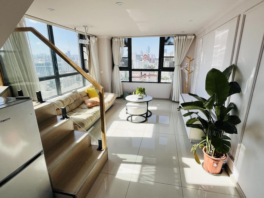 Kunming zhiliao mingsu (International Convention and Exhibition Center)