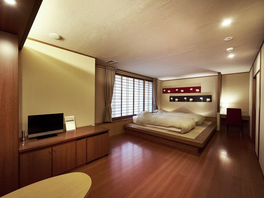 薩若薩瓦吉吉田屋酒店