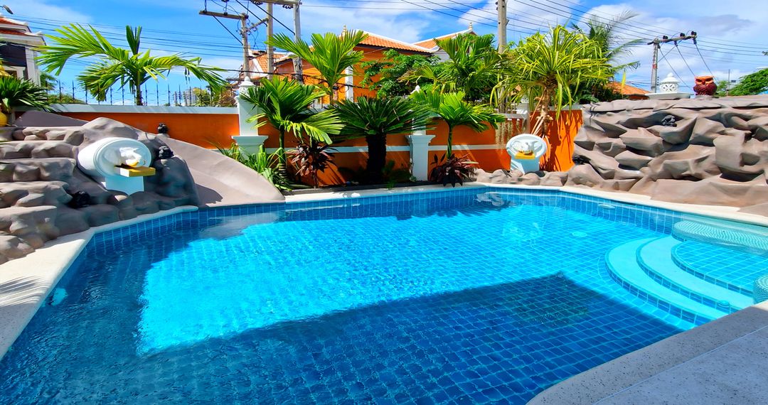 IZZYLAND 芭達雅步行街豪華泳池別墅