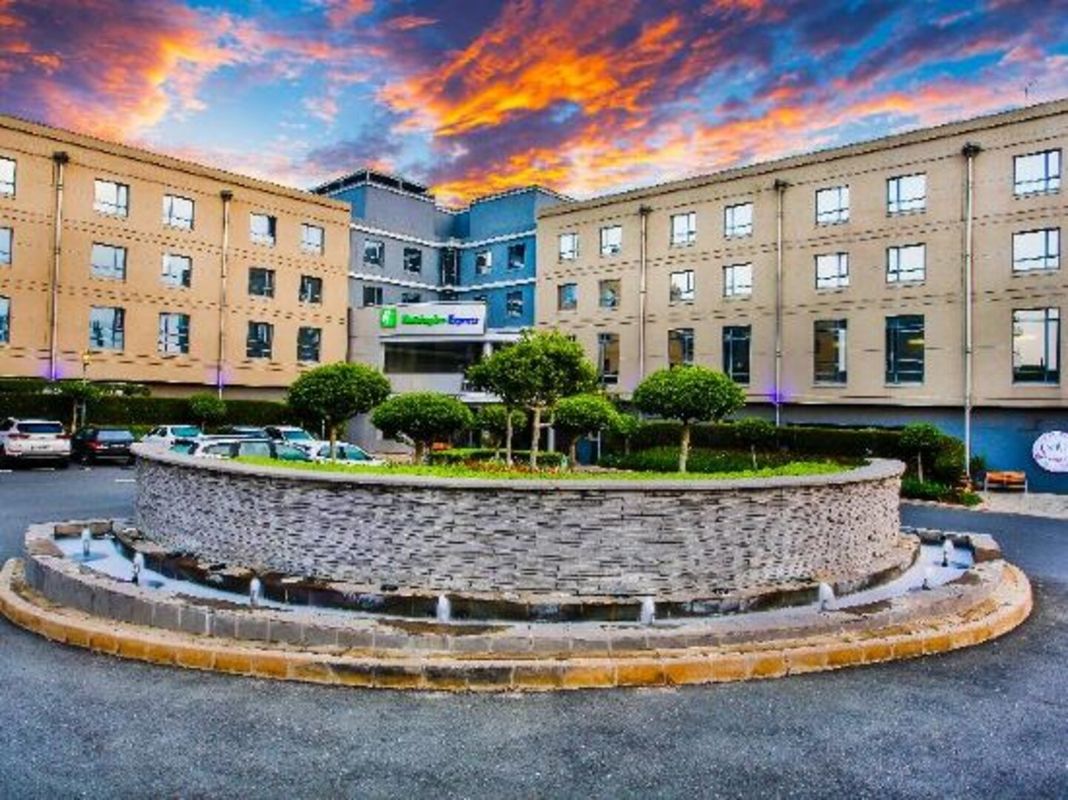 Holiday Inn Express 桑頓 - WOODMEAD