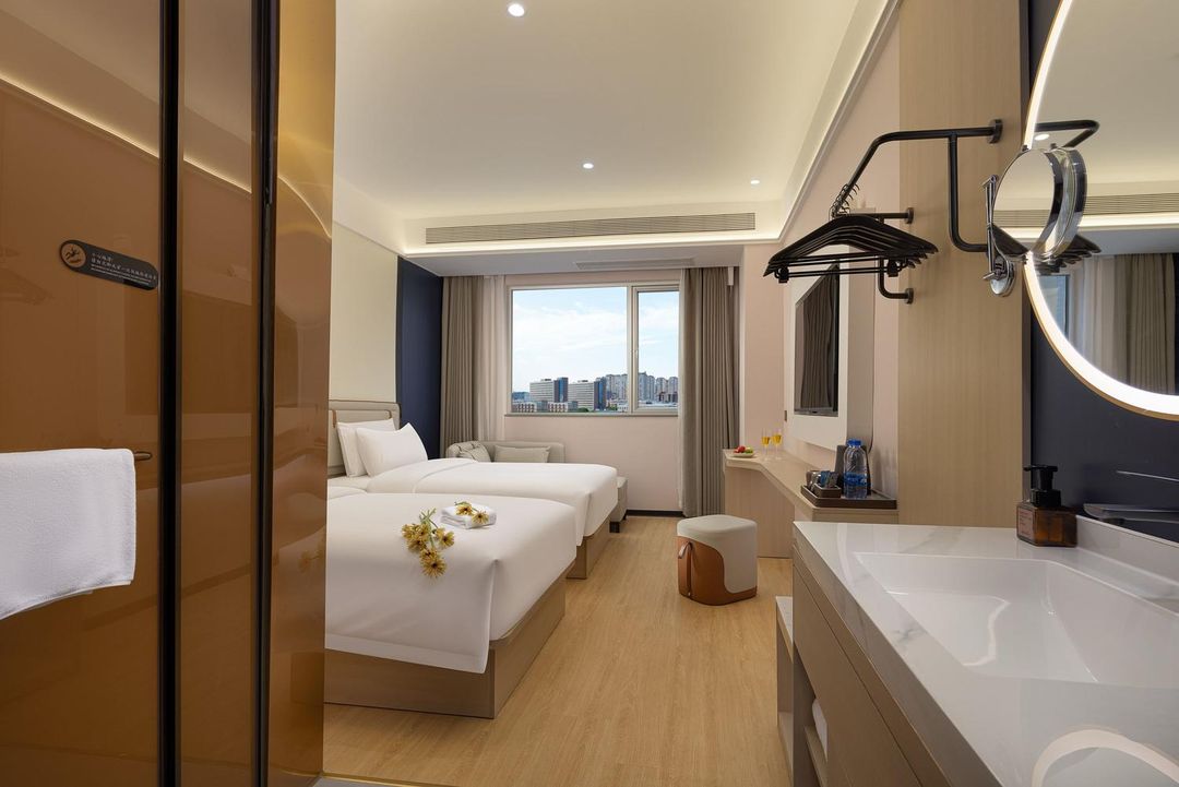 悅色酒店(福田華強北地鐵站店)