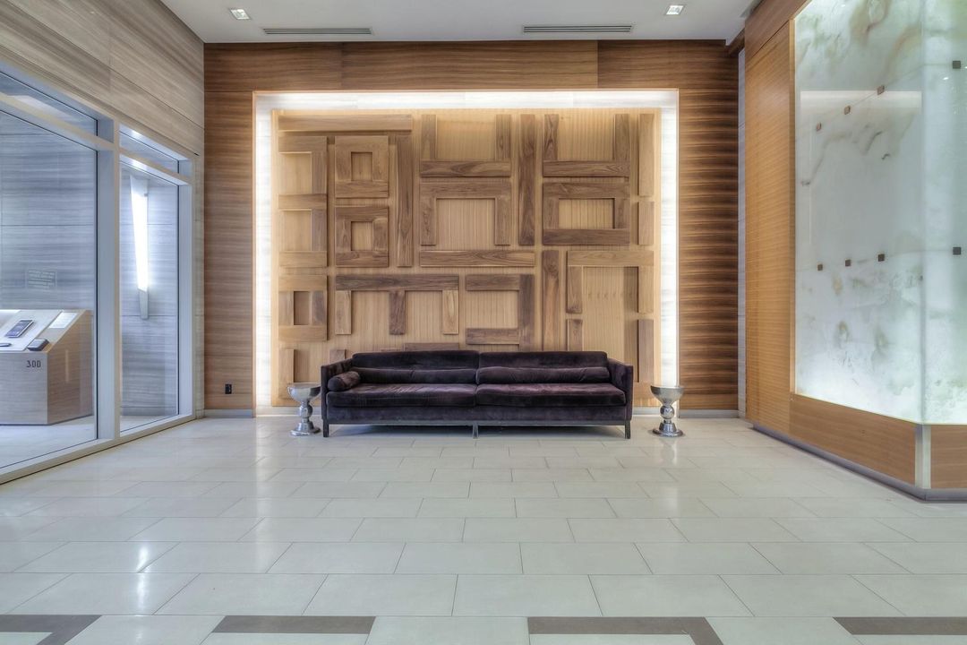 300 前街豪華公寓