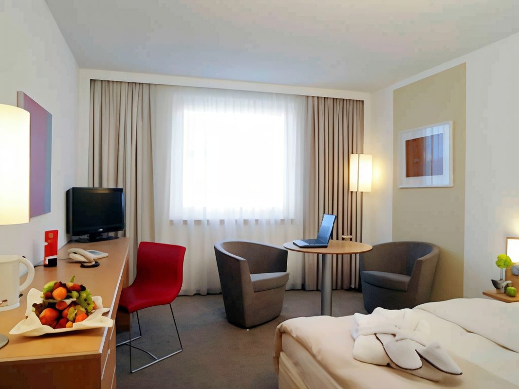 杜塞爾多夫城西諾富特酒店(西斯特恩)