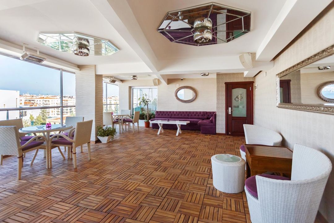 伊茲密爾帕拉斯酒店