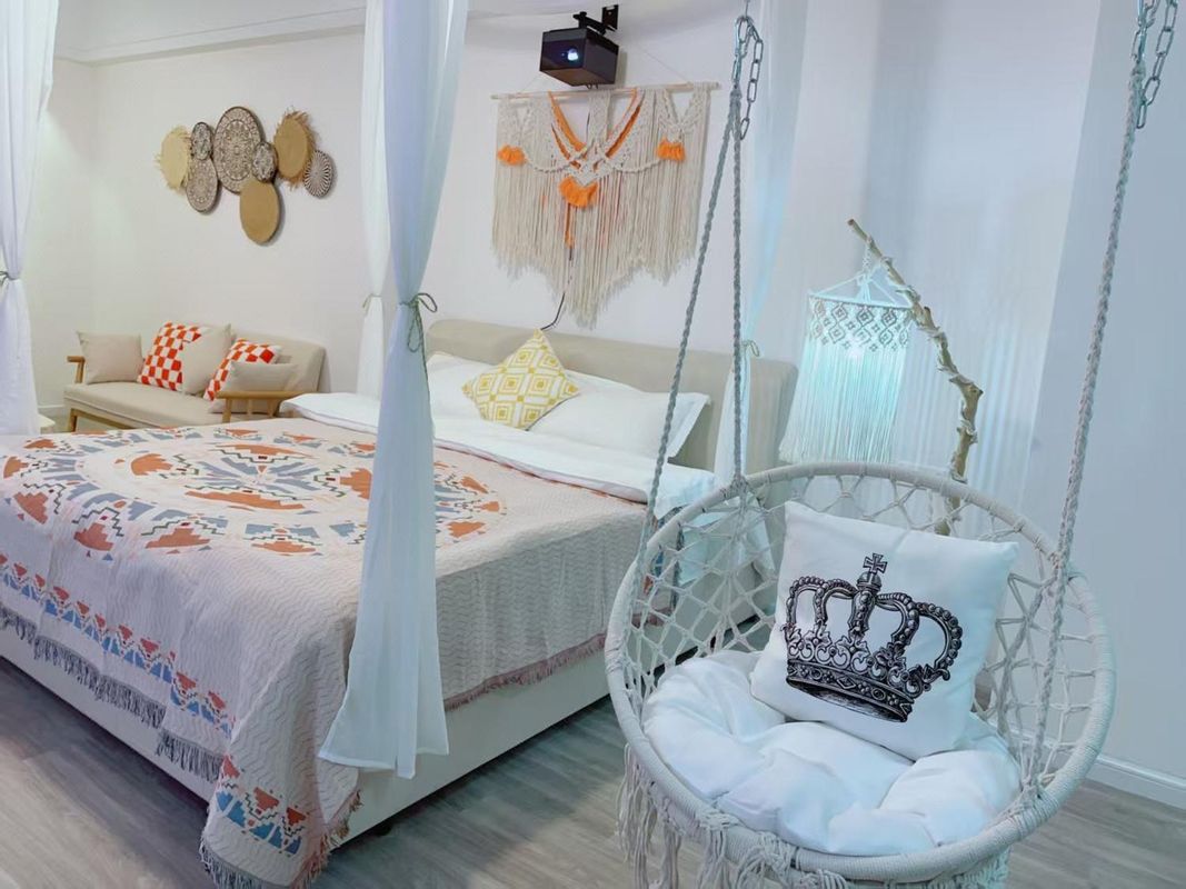 Yueshe Cinema-style Homestay