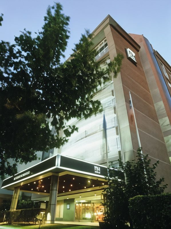 聖地亞哥NH 華雷斯城德酒店