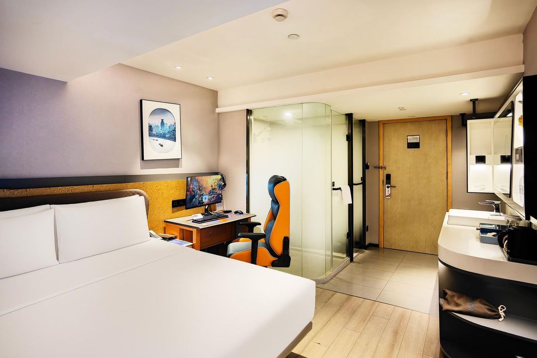 Yaxin E-Sports Hotel (Shanghai Hongqiao Airport)