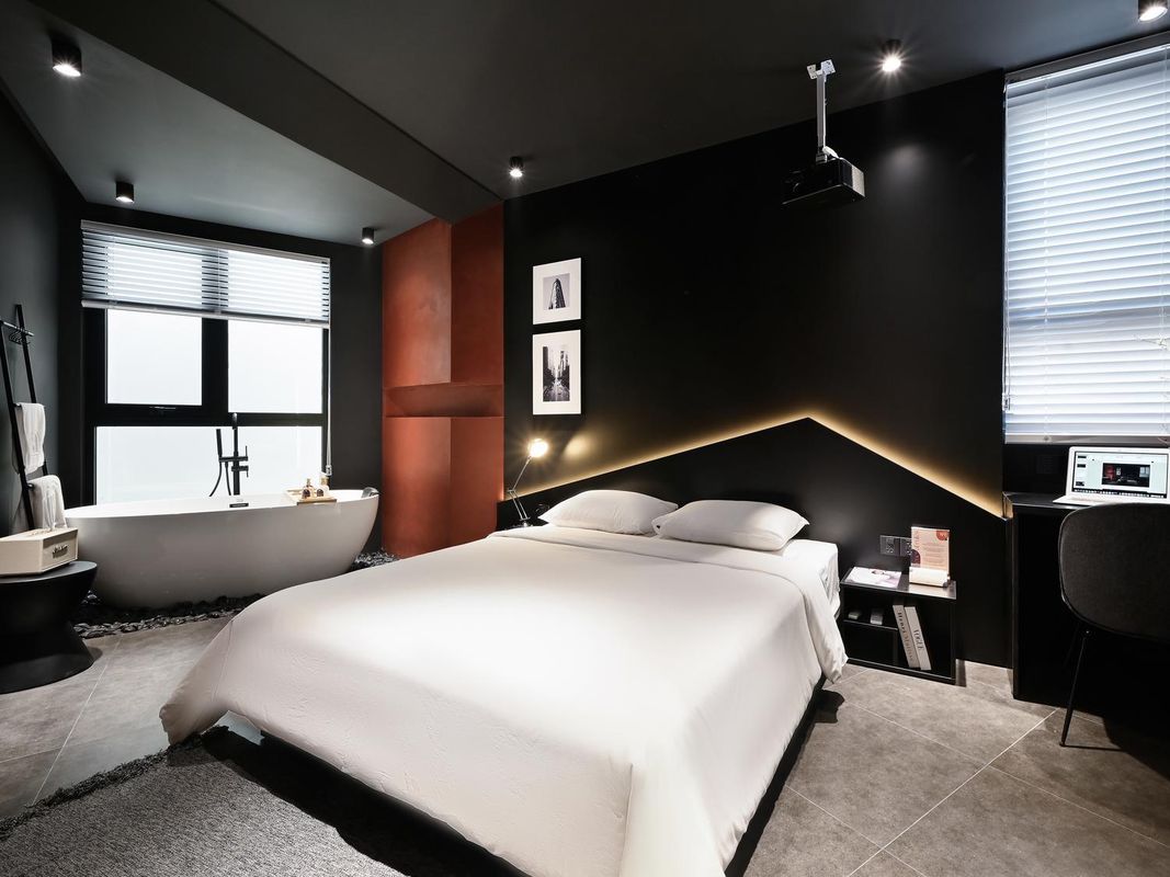 金漫遊者新平山