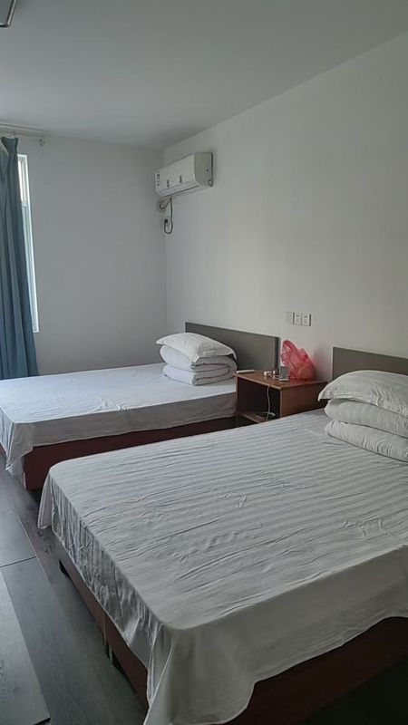 Feilong Inn (Renmin Road)