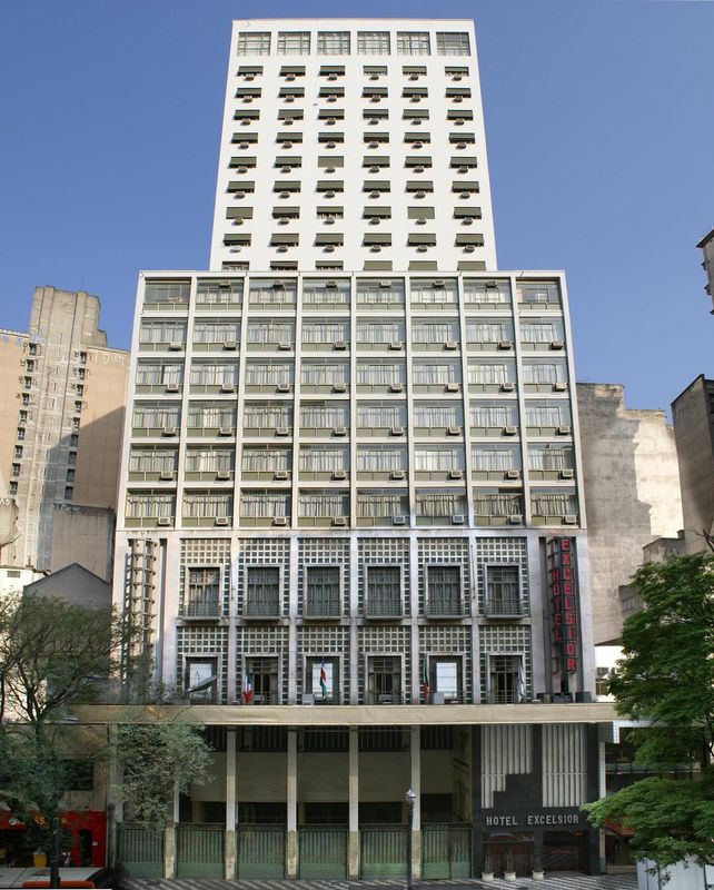 聖保羅 JB 狄加多普拉斯精益酒店 - 蒙雷阿萊酒店