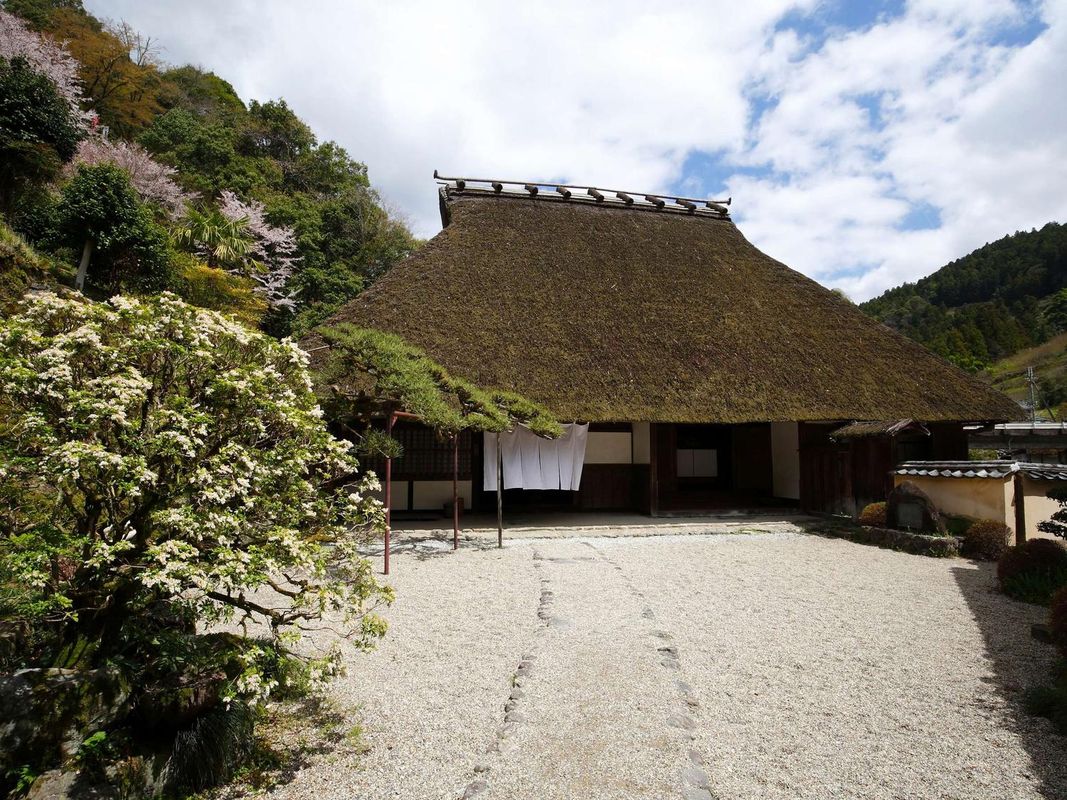 賀名生舊皇居酒店