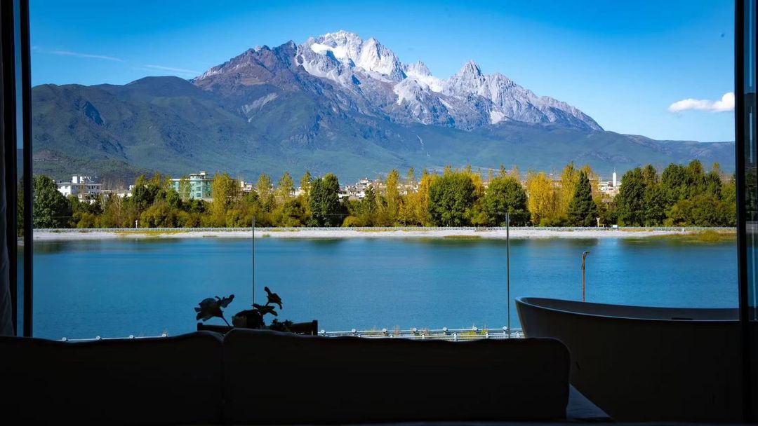 清溪·飲玉日照金山丨雪山丨湖景丨園林丨觀景度假民宿