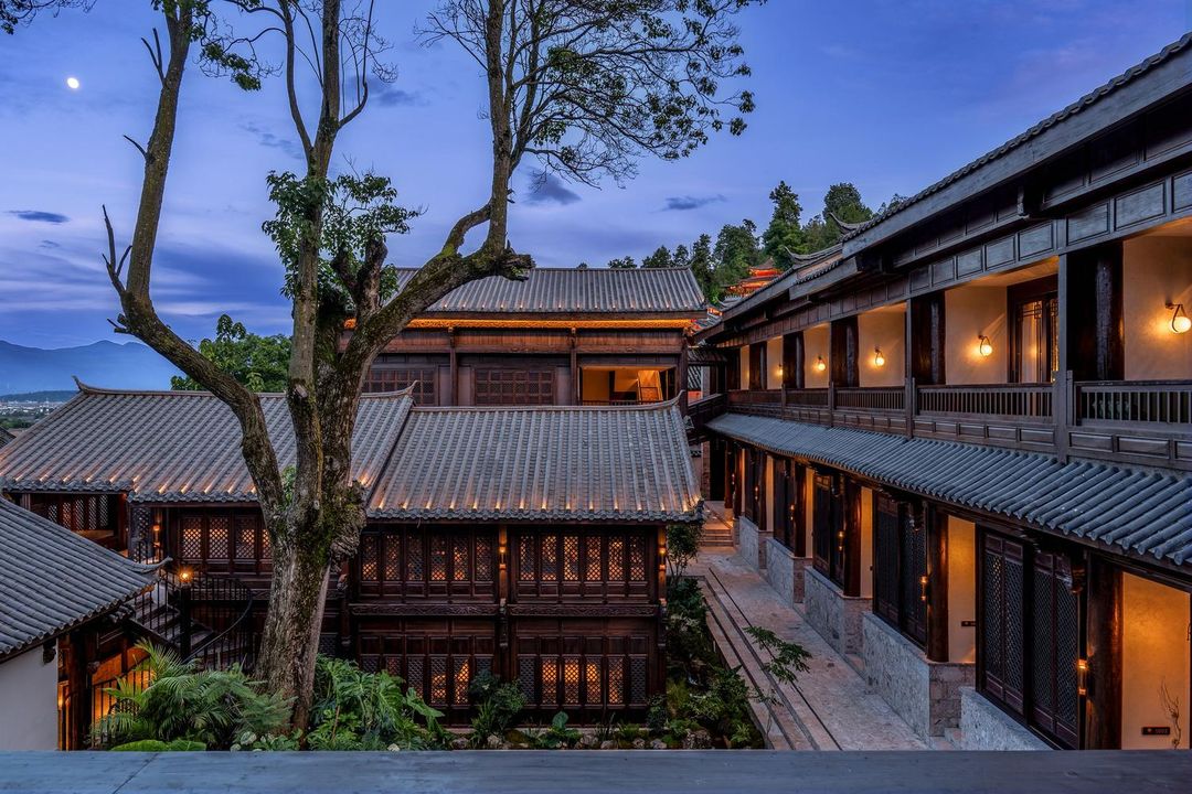 GRANDJOLI大美華宿·雲半山觀景度假酒店(麗江古城獅子山店)