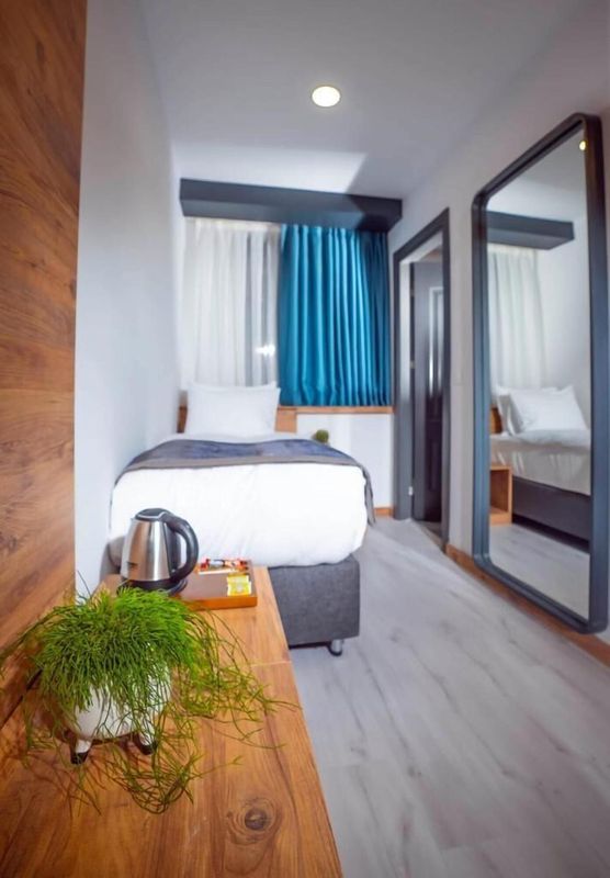 卡迪柯伊市中心大門酒店