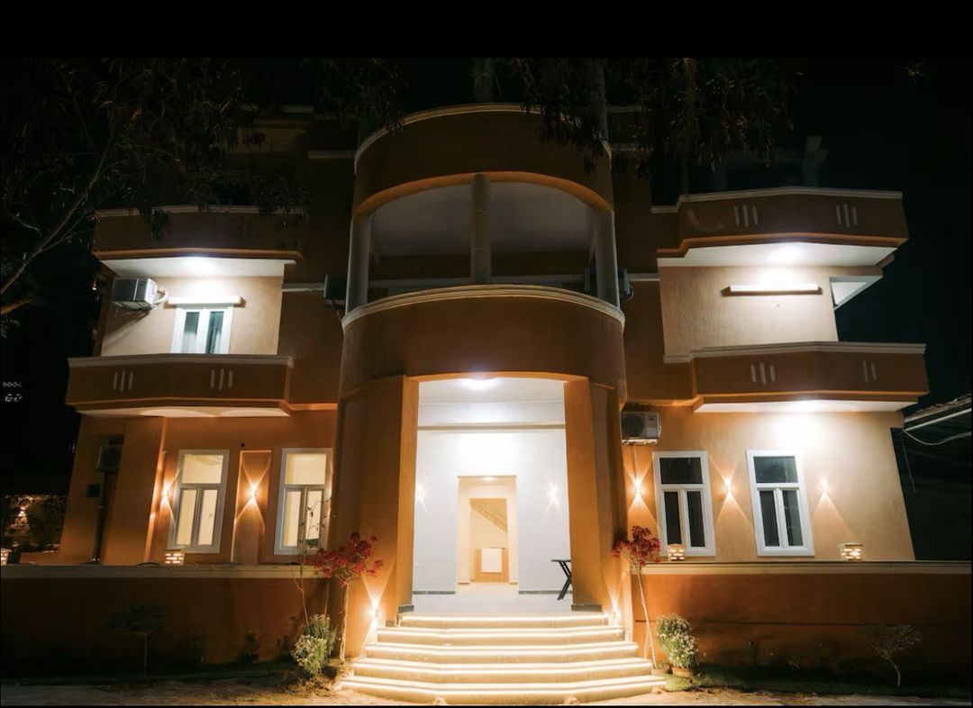 Florya pyramids hotel