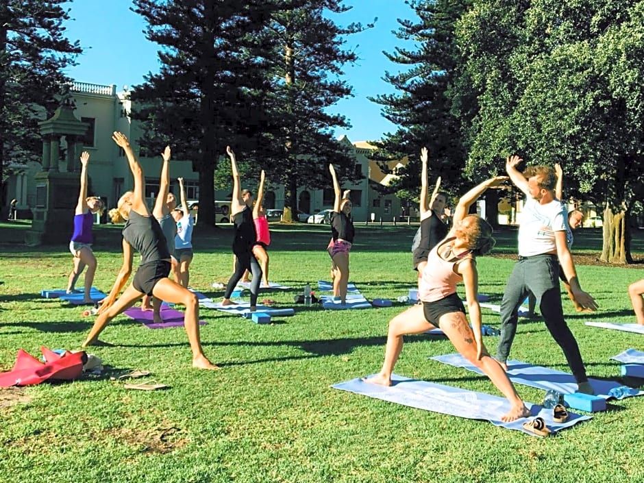 老消防局揹包客旅館