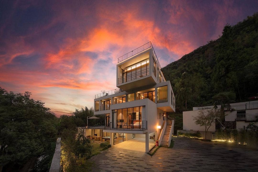 Renli Dieyun Holiday Hotel