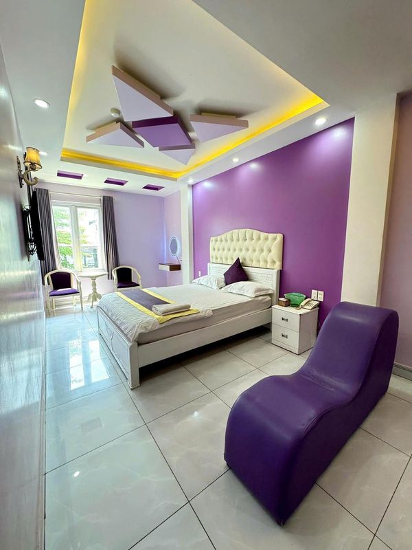 Sweet Hotel