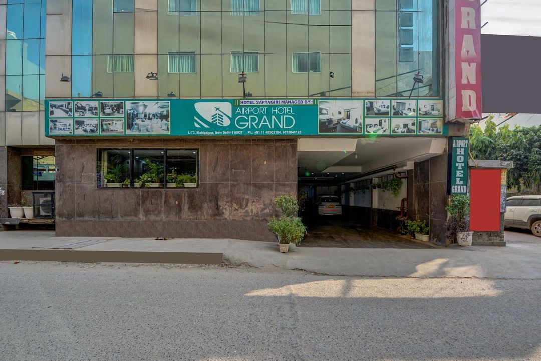 Airport Hotel Grand Delhi