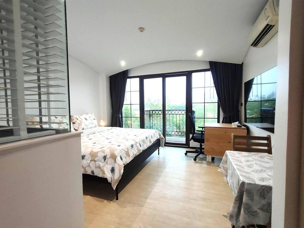 Venetian Signature Condominium