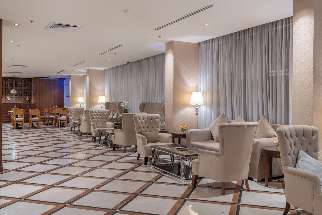 Dancenter Harbour Gateway Jeddah Beach Hotel