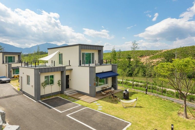 Sokcho is Finally Spring Pension