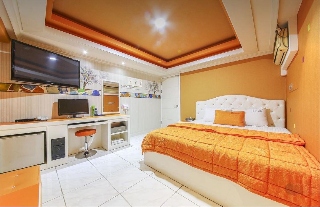 Go to Bongok-Dong, Changwon