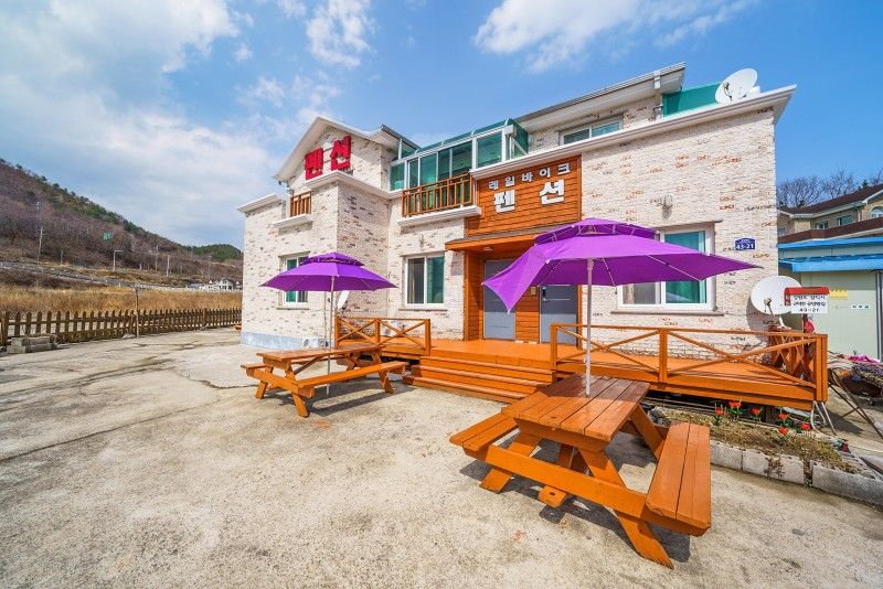Samcheok Gungchon Rail Bike Pension (Group, Near the Beach)