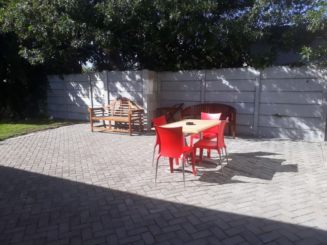 麗斯莫 2 號旅館