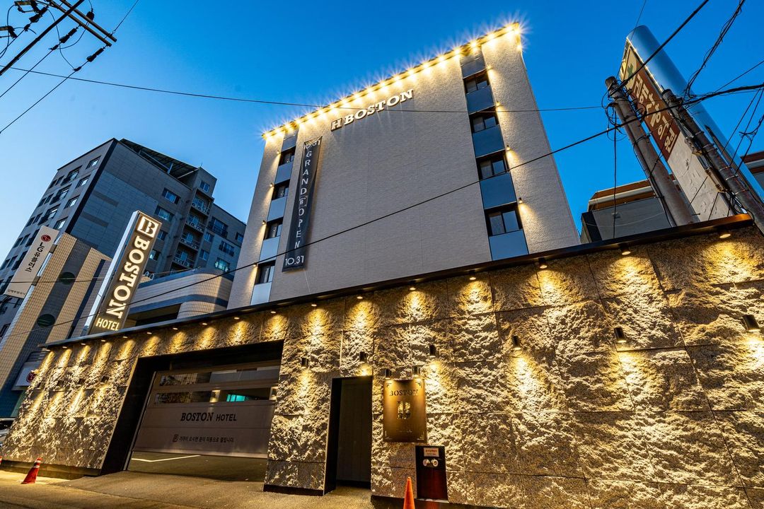 Boston Hotel, Buwon-Dong, Gimhae