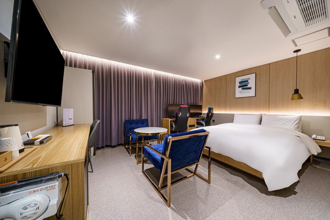 霍恩德霍特爾沙上分店