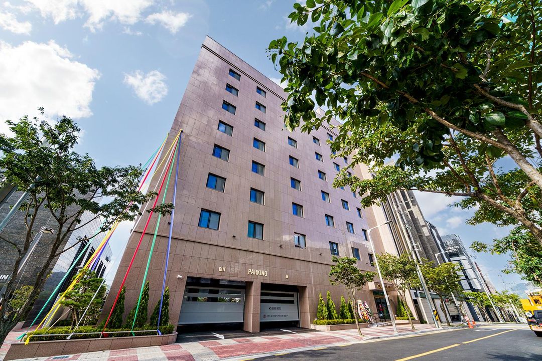 Hound Hotel Junggwan