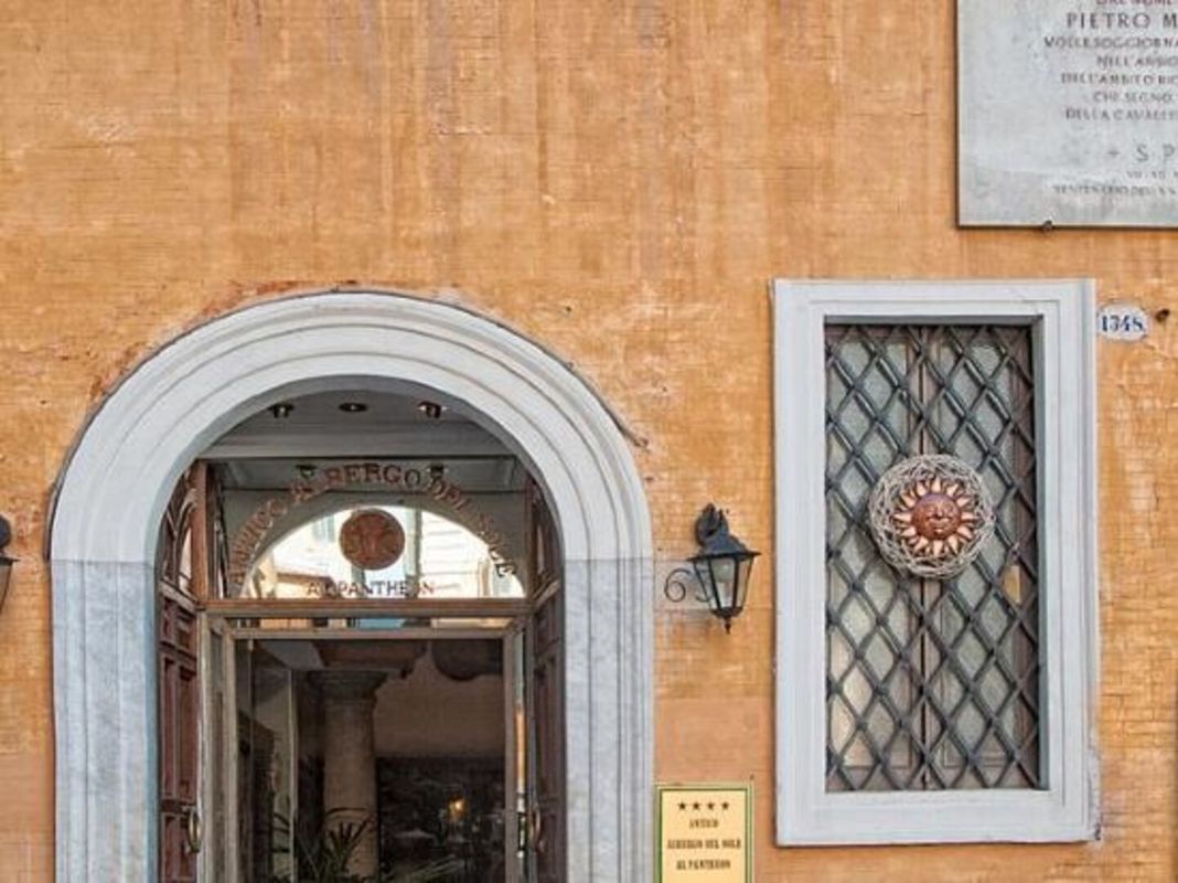 萬神殿太陽老意式酒店