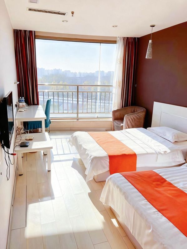 Thank You Hotel (Langfang Normal University Natural Park)