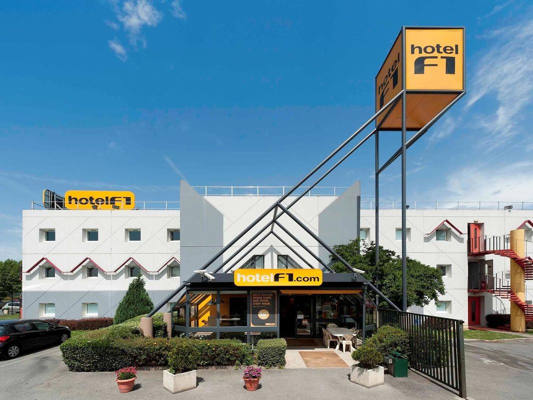 Hotelf1 Nîmes Ouest
