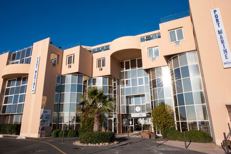 Hotel Port Marine