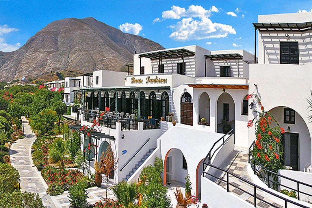 聖托裏尼利瓦里酒店