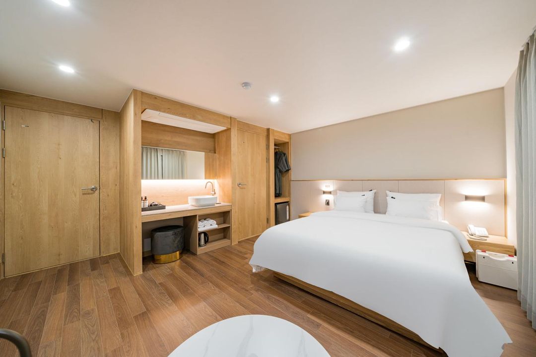 Chungju H Avenue H Avenue City Hall Branch